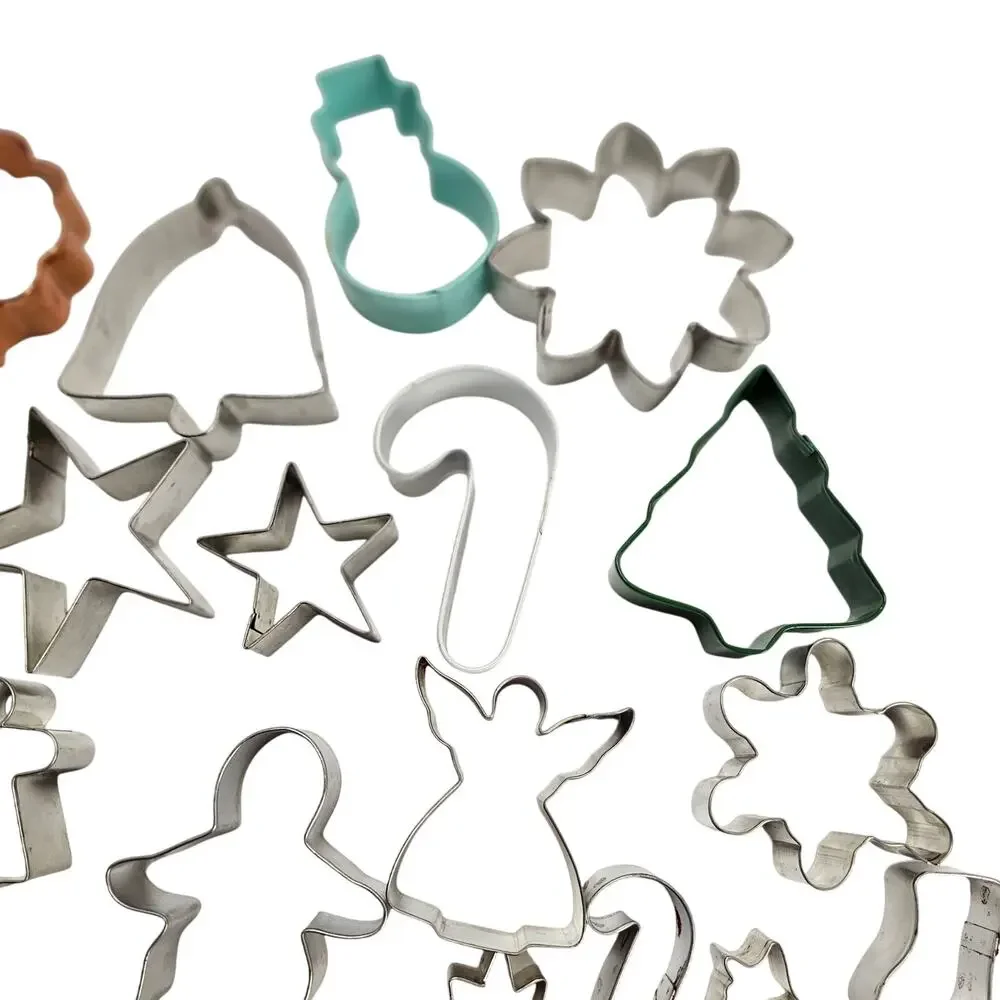 Metal Cookie Cutters Holiday Shapes Christmas Hearts Stars Tree lot of 27